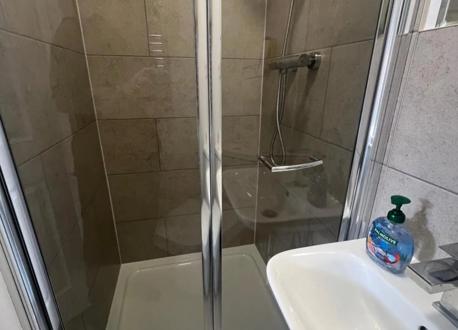 En-Suite Double Room On Riverside Of Canada Water London